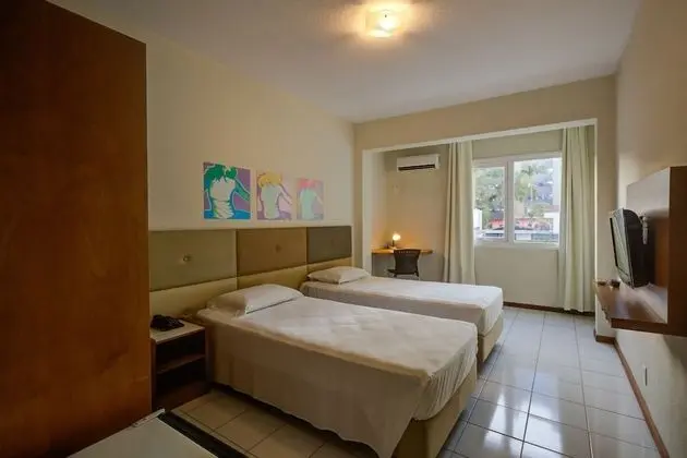 Quarto Twin Standard