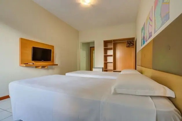 Quarto Twin Standard