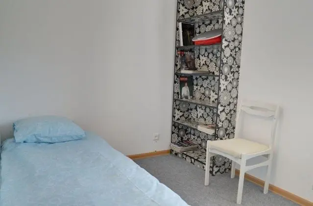 Basic Tek Büyük veya İki Ayrı Yataklı Oda, Ortak Banyo