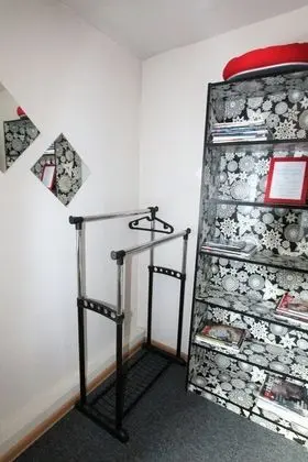 Basic Tek Büyük veya İki Ayrı Yataklı Oda, Ortak Banyo