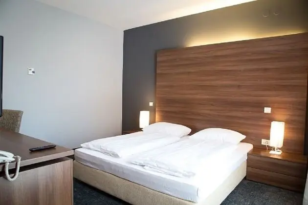 Comfort Tek Büyük Yataklı Oda