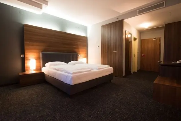 Comfort Tek Büyük Yataklı Oda