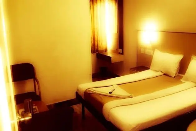 Deluxe Tek Büyük Yataklı Oda (A/c)
