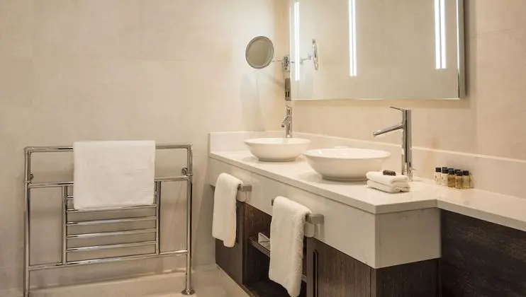 Suite, 1 King Bed, Non Smoking