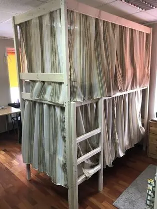 Ortak Ranzalı Oda, Karma Ranzalı Oda