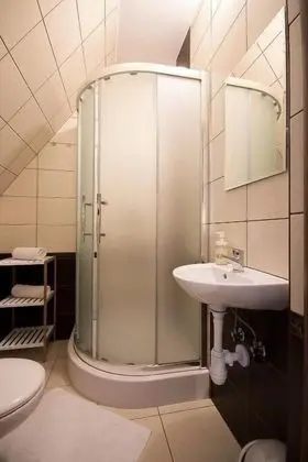 Tek Büyük Yataklı Oda (1)