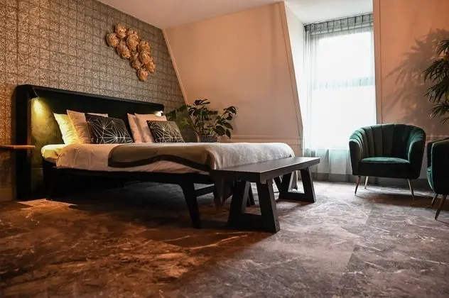 Deluxe Tek Büyük Yataklı Oda