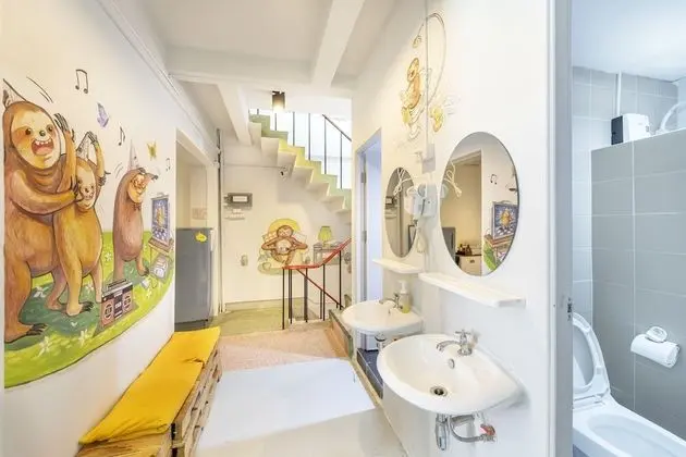 10Bed in Mix Dormitory (Shared Dormitory)