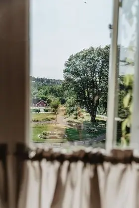 Traditional Tek Büyük Yataklı Oda