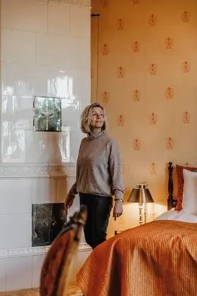 Traditional Tek Büyük Yataklı Oda
