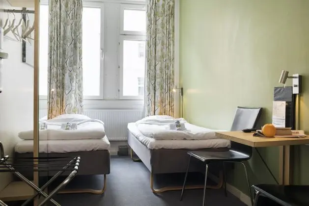 İkiz With Shared Bathroom