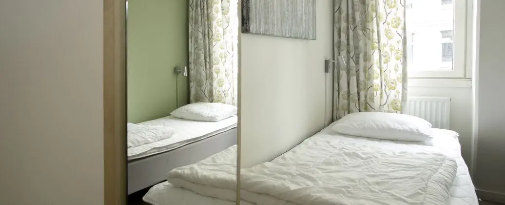 Oda Bunk Bed With Shared Bathroom