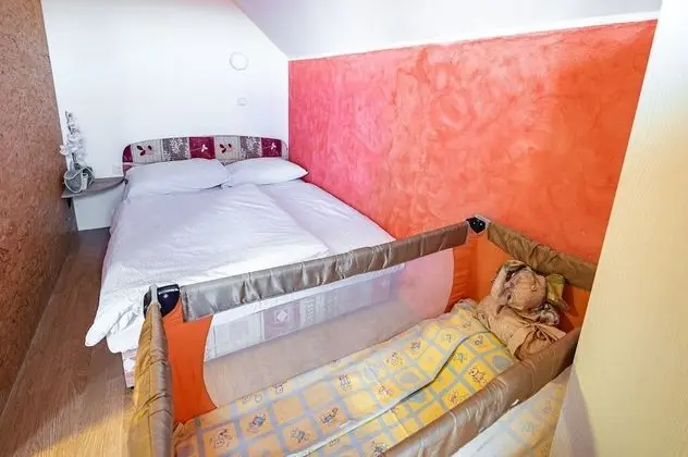 Apart Daire (Family apartment with balcony at Slov)