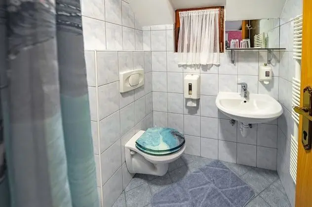 Apart Daire (Family apartment with balcony at Slov)