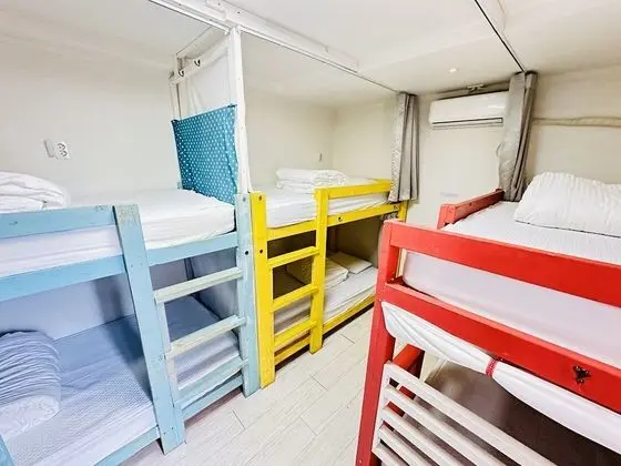 Ortak Ranzalı Oda, Sadece kadınlar için