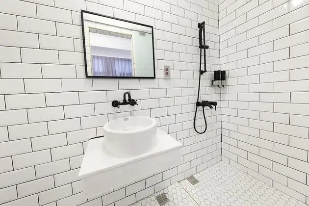 Standard Tek Büyük Yataklı Oda (White)