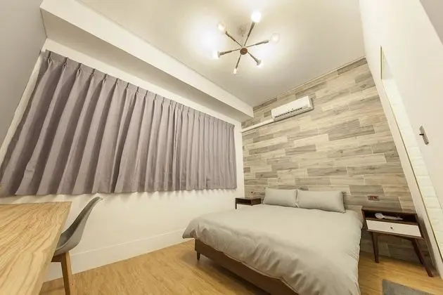 Standard Tek Büyük Yataklı Oda (Wood)
