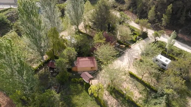 Çadır (No bed provided. Bring tent / caravan)