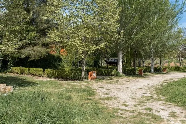 Çadır (No bed provided. Bring tent / caravan)