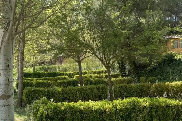 Çadır (No bed provided. Bring tent / caravan)