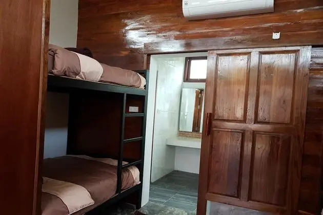 8-Bed Mixed Dormitory