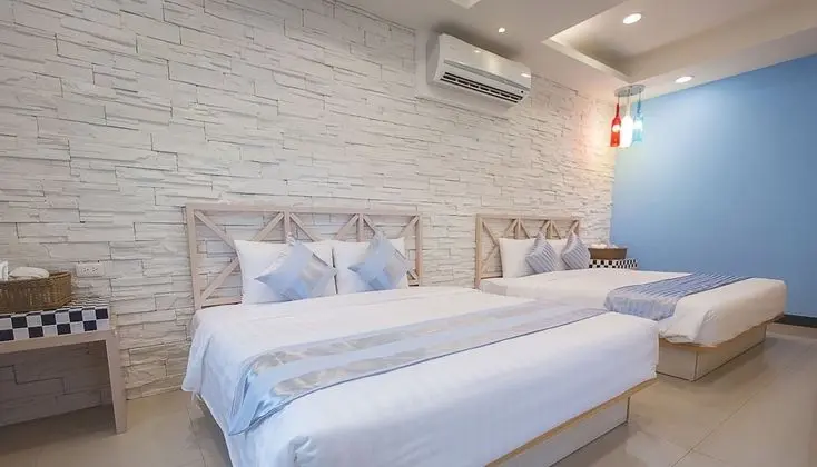 Dört Kişilik Oda (Corner 202)