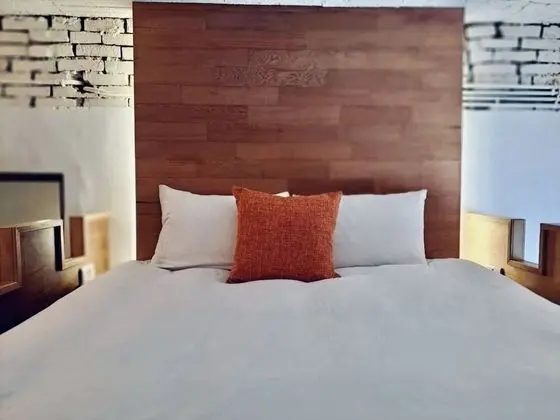 Deluxe Tek Büyük Yataklı Oda (A)