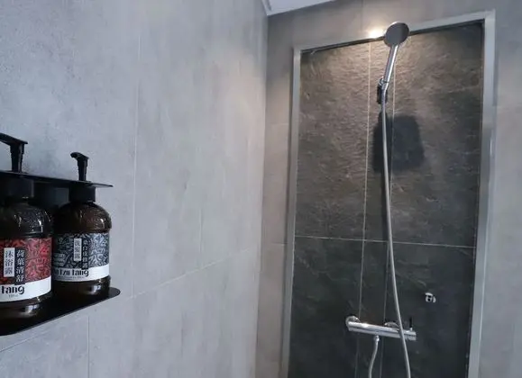 Deluxe Tek Büyük Yataklı Oda, 1 Büyük (Queen) Boy Yatak