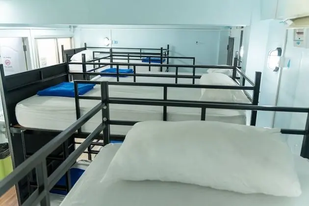 Ortak Ranzalı Oda, Karma Ranzalı Oda (Bed In 4 Bed Dorm)