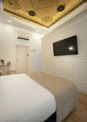 Comfort Tek Büyük Yataklı Oda