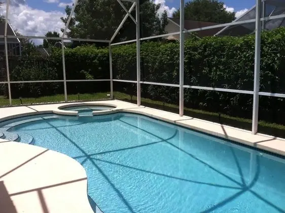 Family Villa, Bahçeli