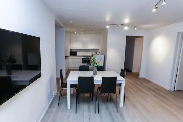 Apart Daire, 2 Yatak Odası, Mutfak, Şehir Manzaralı