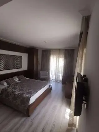 Deluxe Tek Büyük Yataklı Oda, Deniz Manzaralı