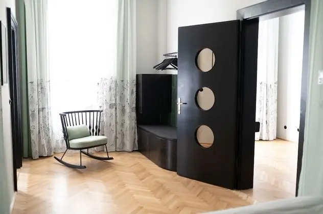 Grete Wiesenthal Suite XXL
