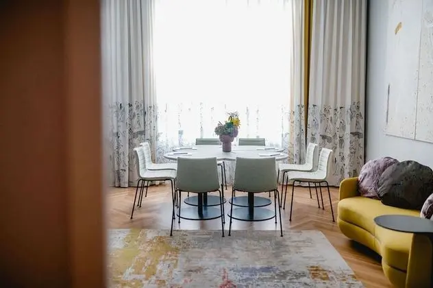 Grete Wiesenthal Suite XXL