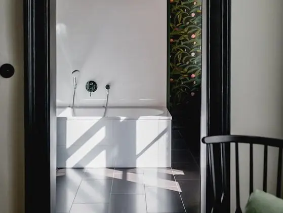 Grete Wiesenthal Suite XXL