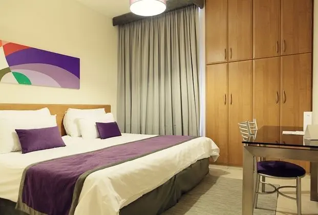 One Bedroom Suite for 3 people