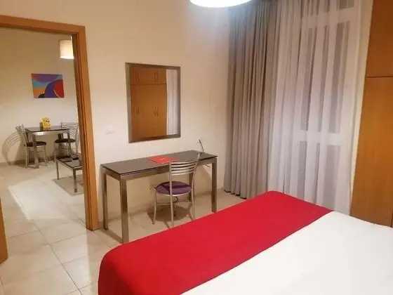 One Bedroom Suite for 3 people