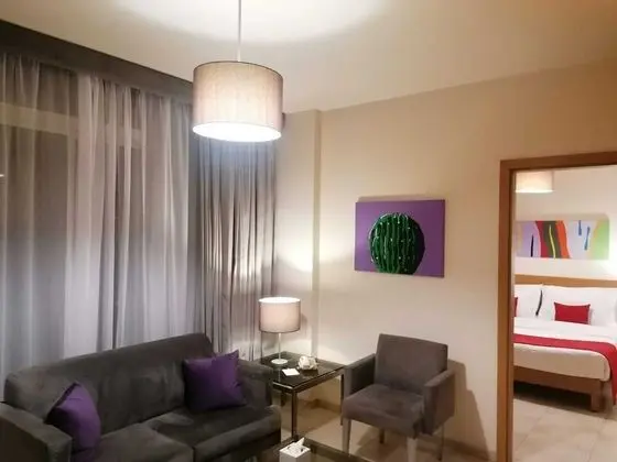 One Bedroom Suite for 3 people
