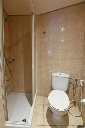 One Bedroom Suite for 3 people