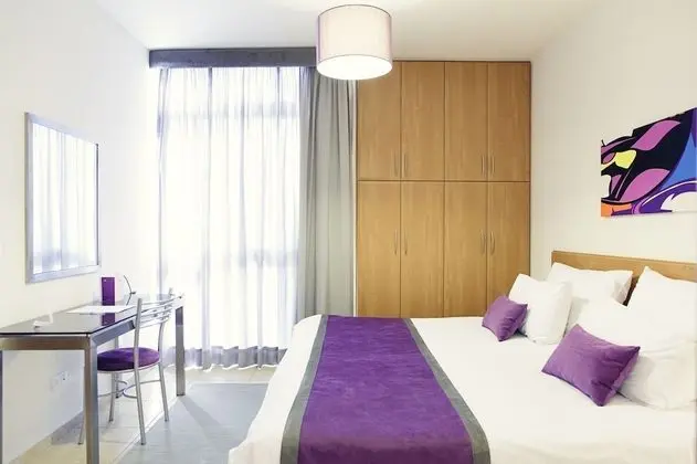 One Bedroom Suite for 3 people