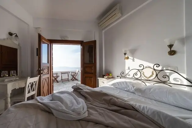 Stüdyo (Andreas Caldera view)