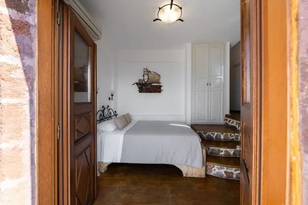 Stüdyo (Andreas Caldera view)