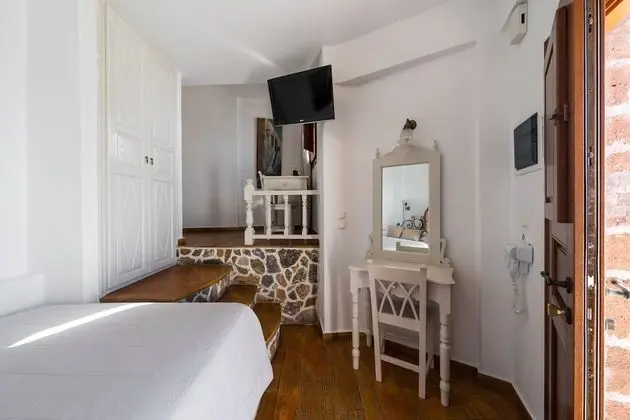 Stüdyo (Andreas Caldera view)