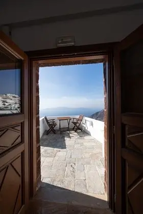 Stüdyo (Andreas Caldera view)