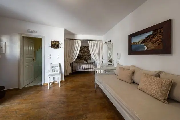 Stüdyo, Avlu Manzaralı