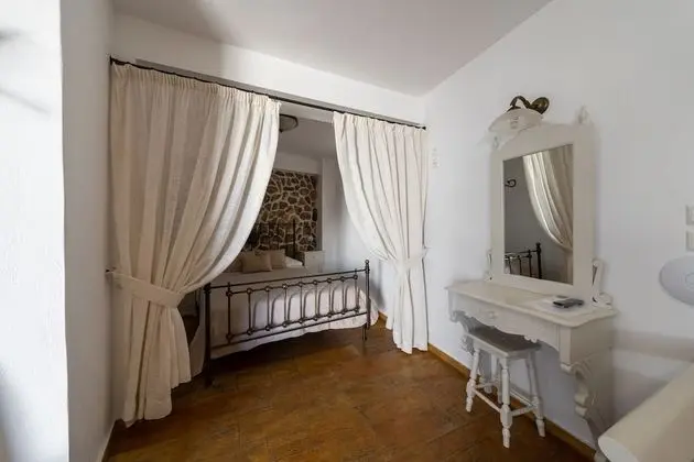 Stüdyo, Avlu Manzaralı