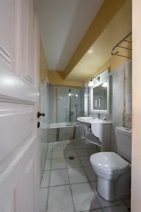 Stüdyo, Avlu Manzaralı