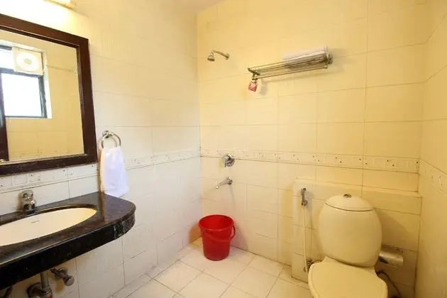 Deluxe Tek Büyük Yataklı Oda, 1 Çift Kişilik Yatak, Sigara İçilmez, Bahçe Manzaralı