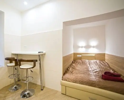 Apart Daire, 1 Çift Kişilik Yatak, Sigara İçilmez